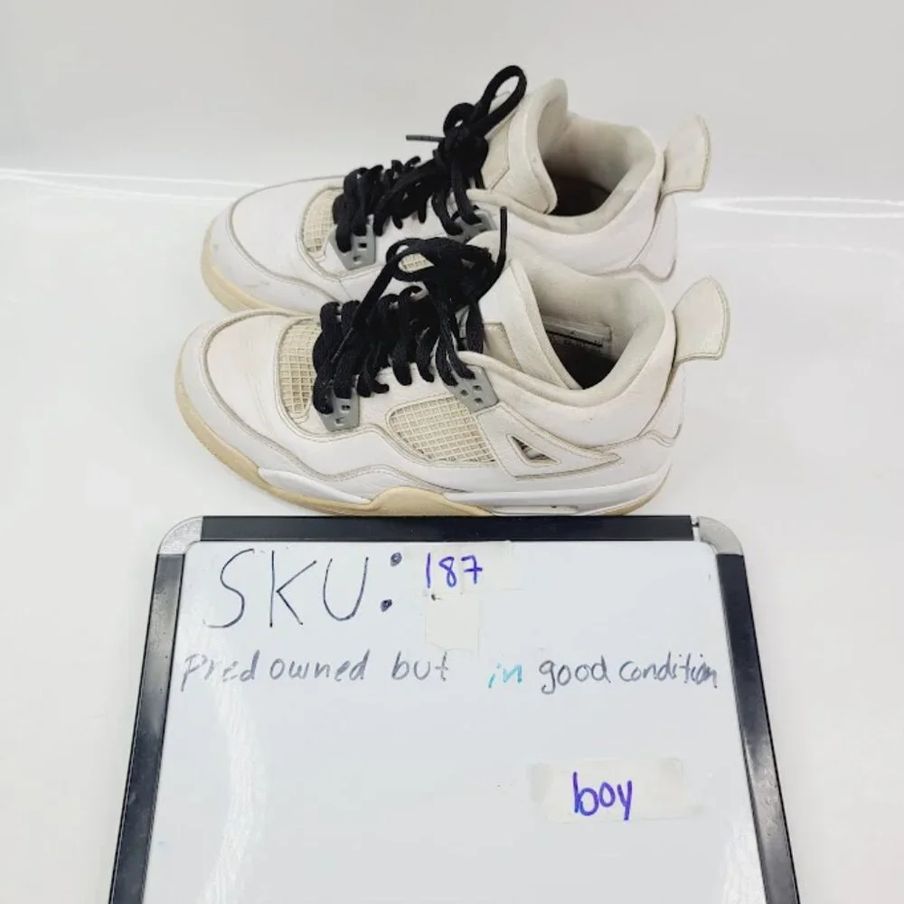 Jordan Boy's White 4 Retro BG 408452-100 Lace Up Casual Sneaker‎ Size 5Y